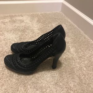 Guess Black Pumps